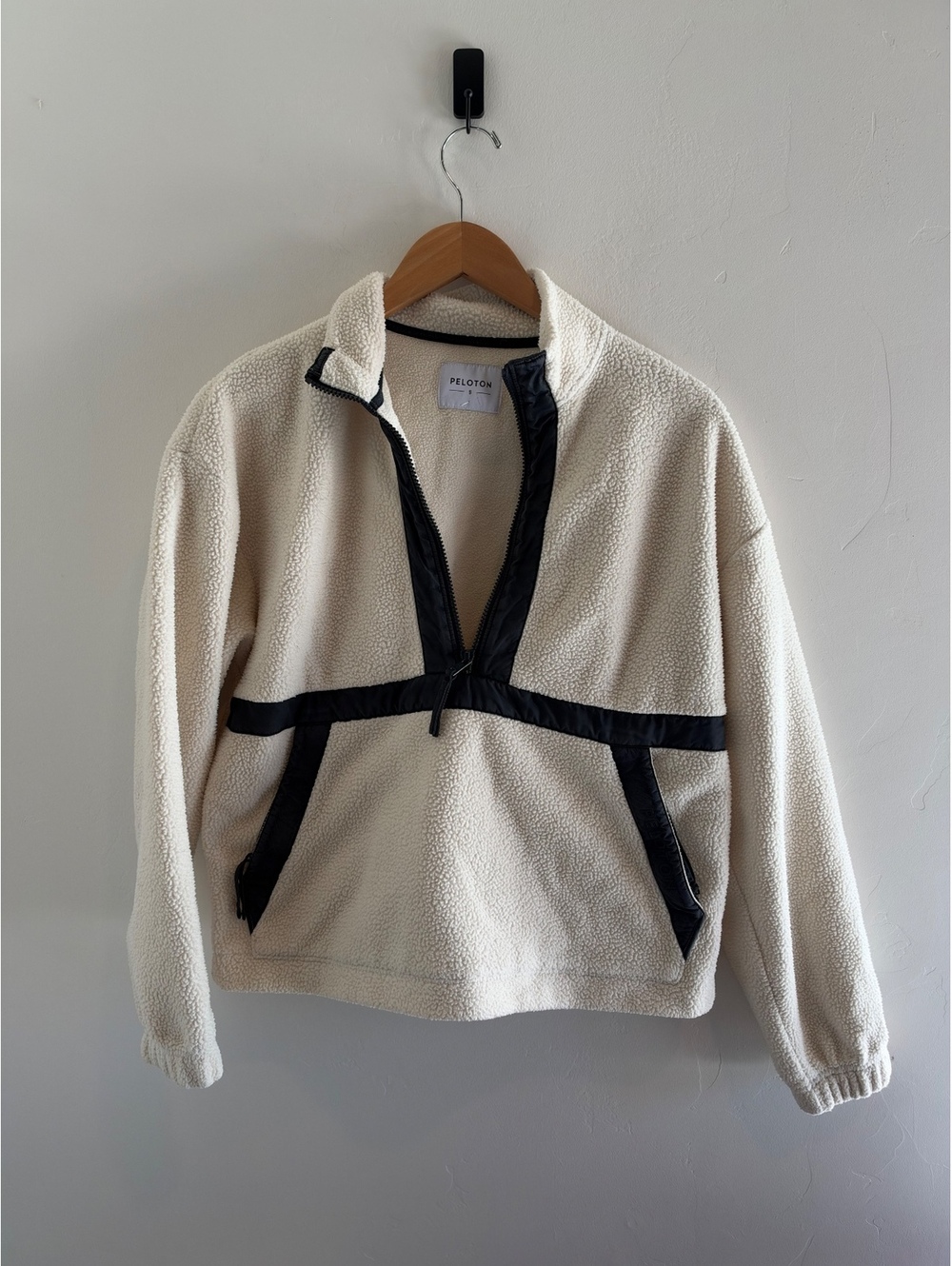 Peloton Sherpa Fleece Half Zip Pullover Women’s Small Cream Black